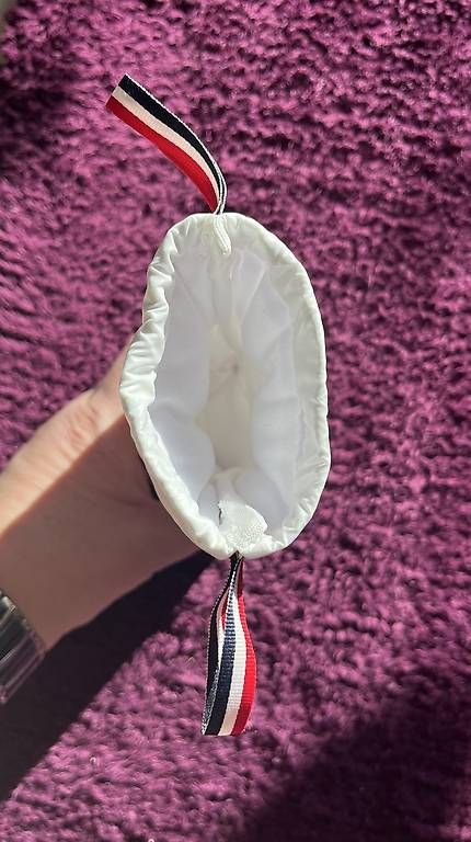 Altro in  Abbigliamento & Accessori: Brillenetui Moncler weiss – Nuovo (secondo la descrizione) da Bibern SO venduto da Engelju 2