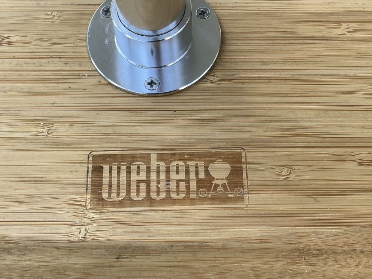Tavoli: Weber Grill  Beistelltisch & Abdeckhaube – Usato da Aarau Rohr venduto da foodlover 2
