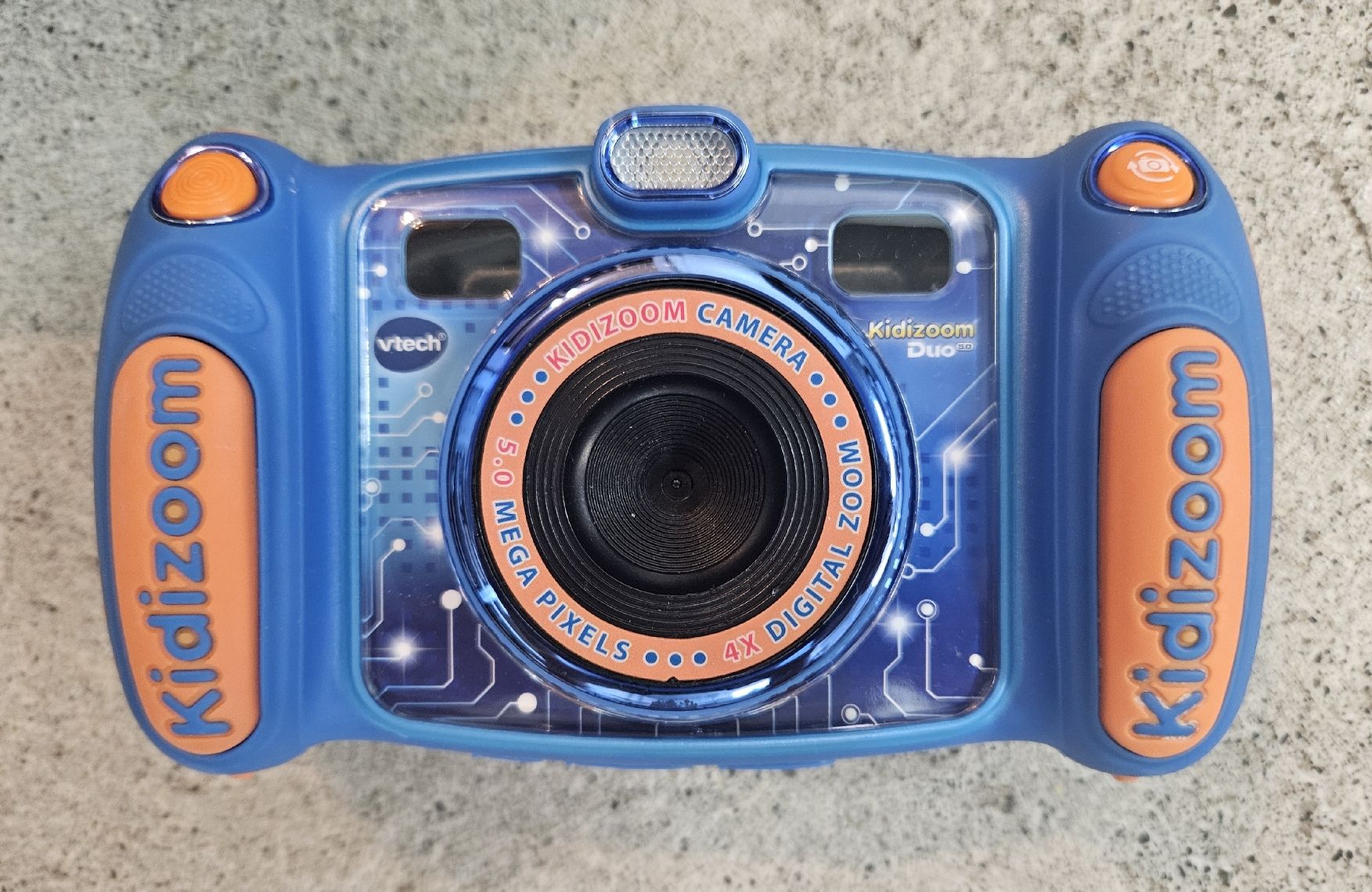 Vtech Appareil photo: Vtech Kidizoom Duo Kamera mit Tasche  – D'occasion à Ottikon b.Kemptthal par Jigsaw1 1