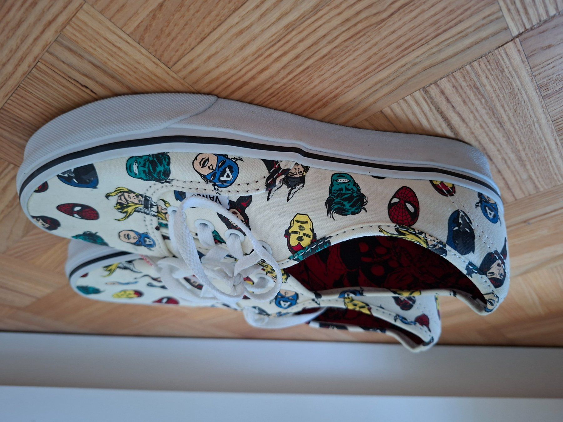 Vans Scarpe da uomo: Vans Marvel Comic Sneaker, Grösse 38 – Usato da Schüpfen venduto da deb_d2h8 1