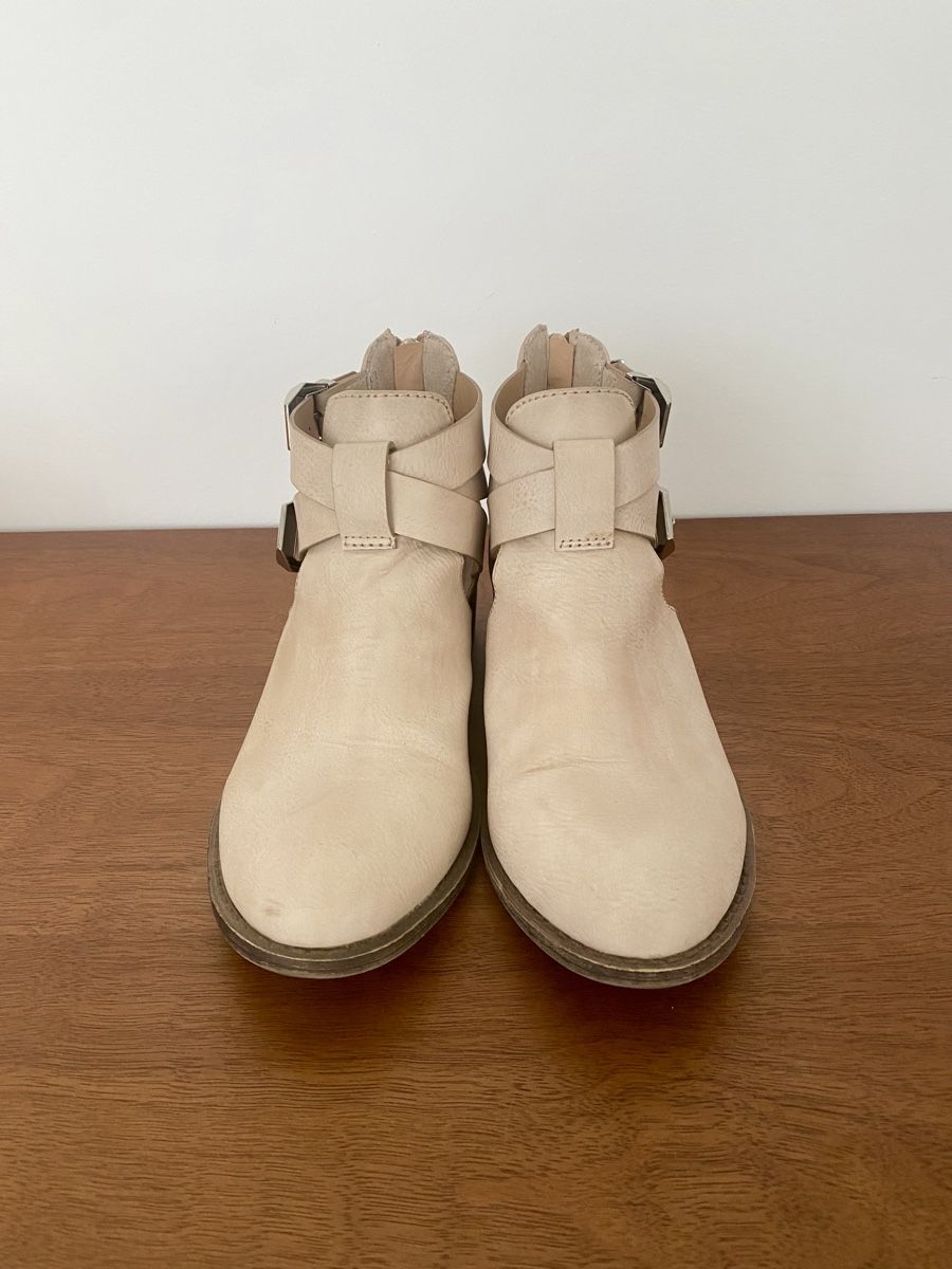 Chaussures femmes: Bottines rose poudré, 37 – D'occasion à Bussigny par cac_q2c6 3