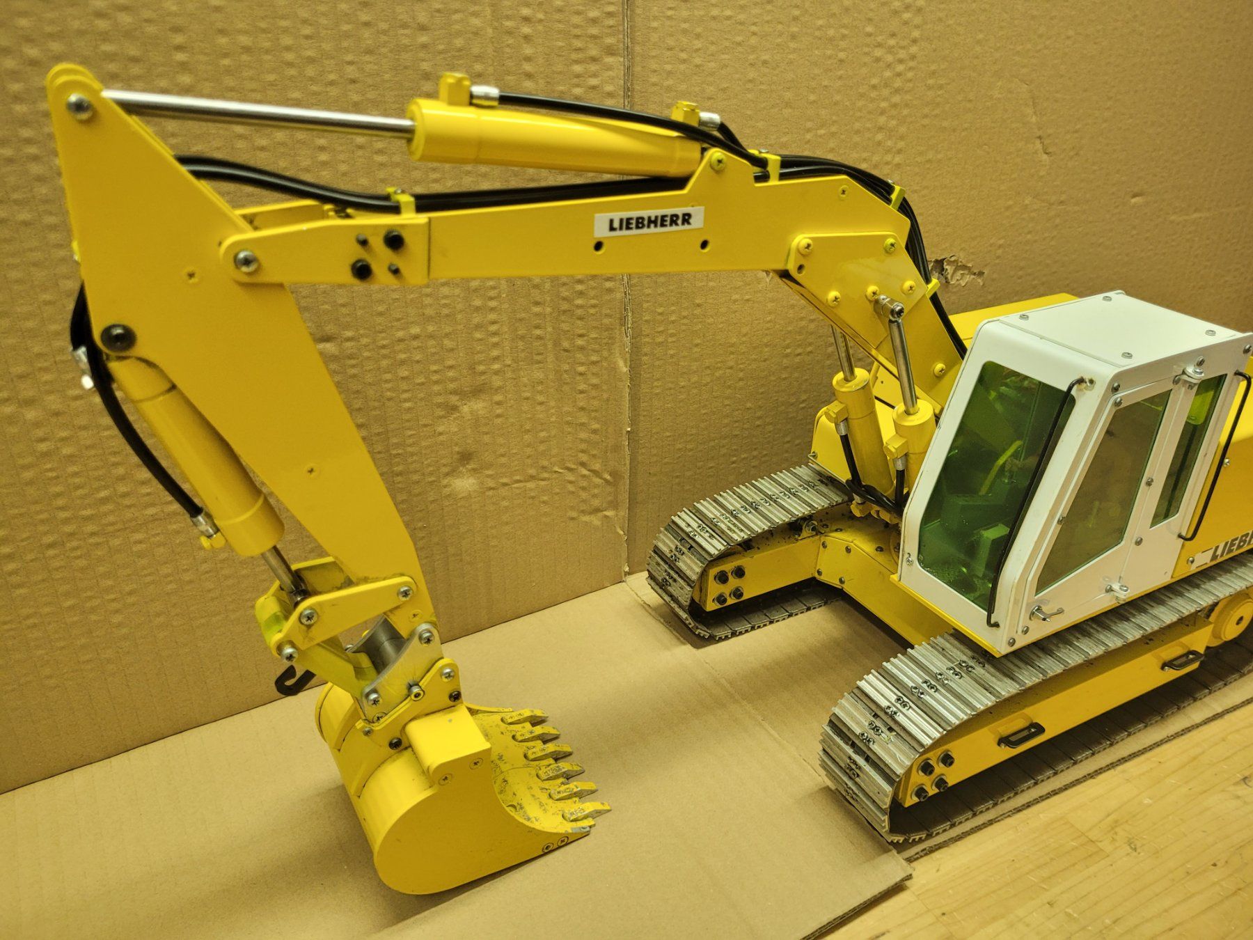 Modellismo RC: RC Bagger Stahl-Leimbach – Usato da Niederlenz venduto da Chreco 3