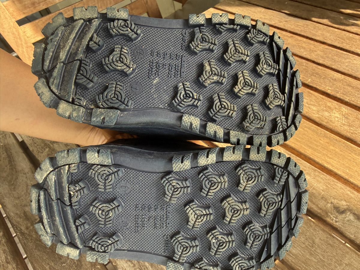 Decathlon Scarpe per ragazzi: Snow Boot decathlon size 22/23 – Usato da Zürich venduto da CVMK 1