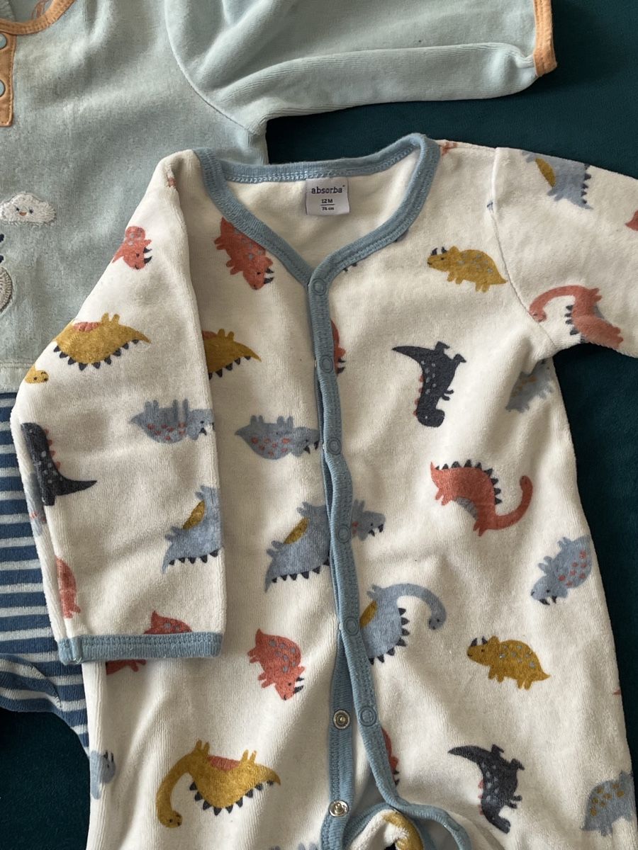 Lots de vêtements: Lot pyjamas 12 mois  – D'occasion à Travers par adr_qyj5 4