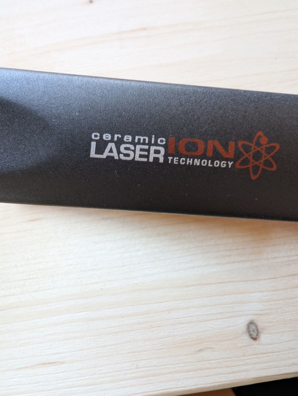 Lockenstäbe & Haarglätter: Glätteisen Ceramic Laser Ion Technology, Haarglätter – Gebraucht aus Dussnang von khulamahula 2