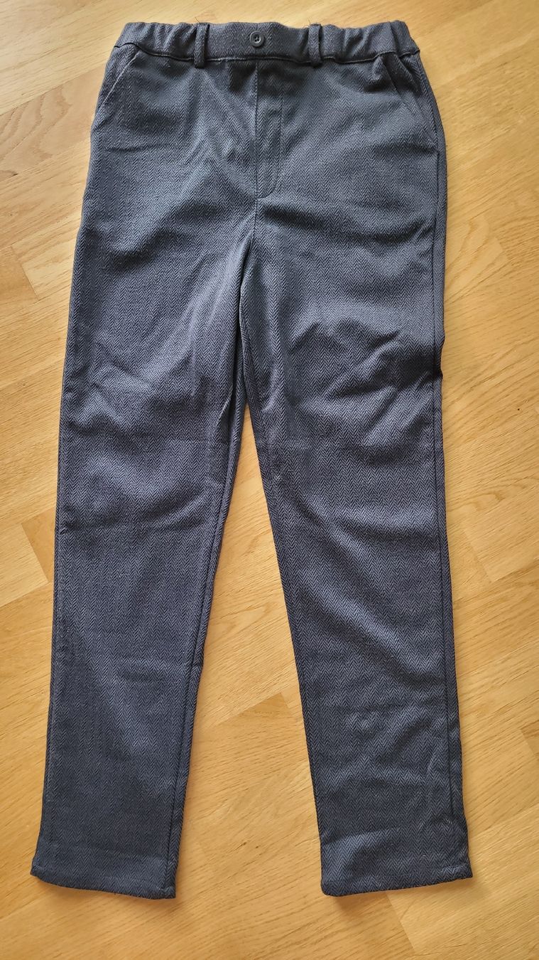 Vertbaudet Pantalons: Kinderhose Vertbaudet gr.152 – D'occasion à Winkel par Madziacz