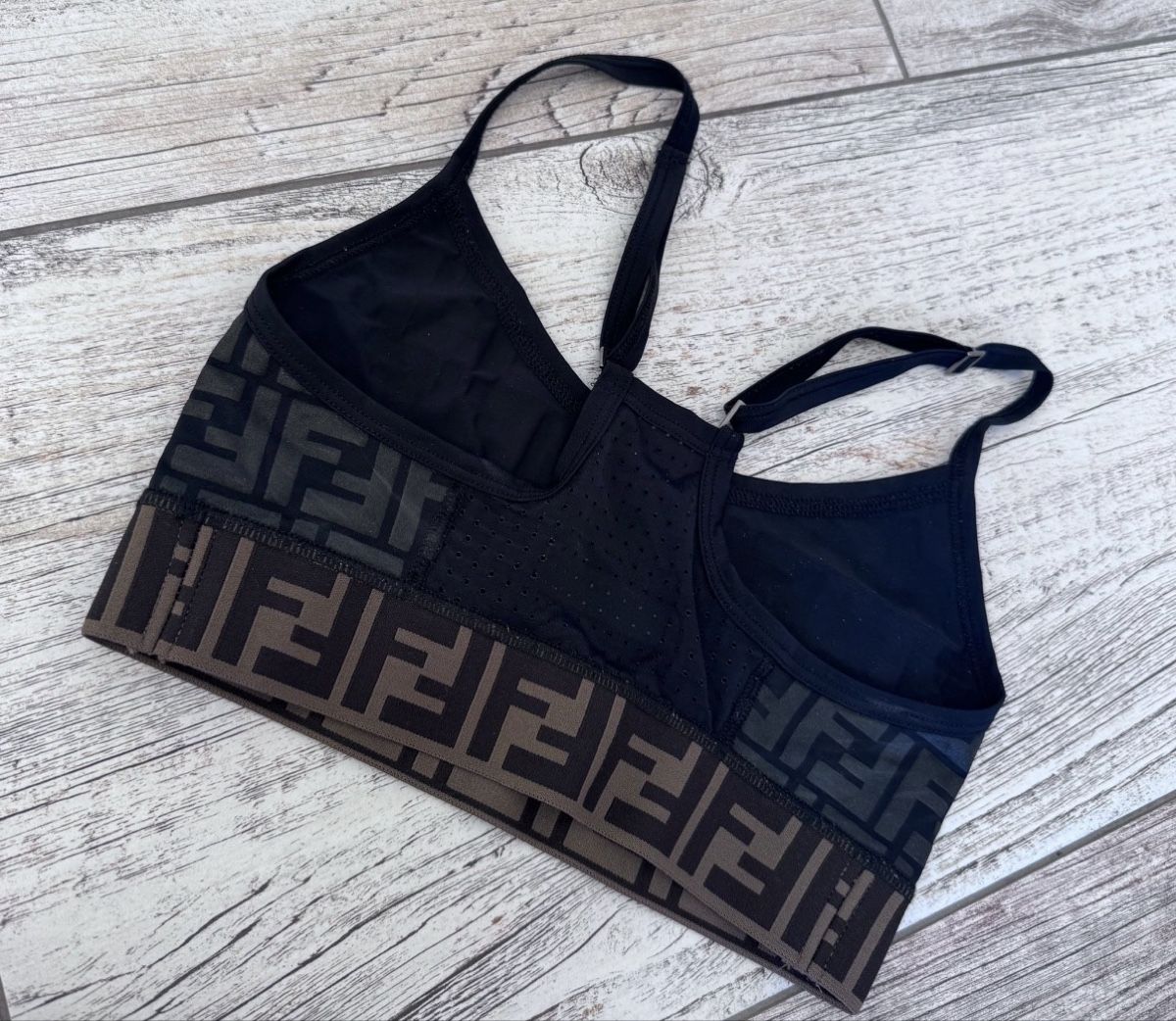 Fendi Tops: Fendi top  – Gebraucht aus Melide von Nikola-123 1