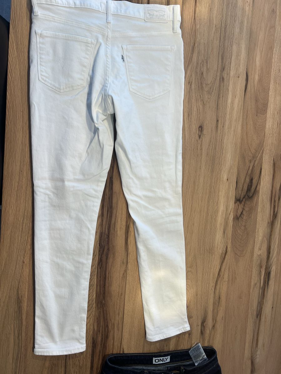 Levi's Jeans: Weisse Levis Jeans – Usato da Ottenbach venduto da simonie 2