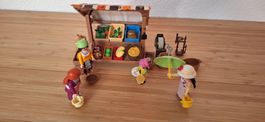 Vintage Marktstand mit Figuren und Zubehör
