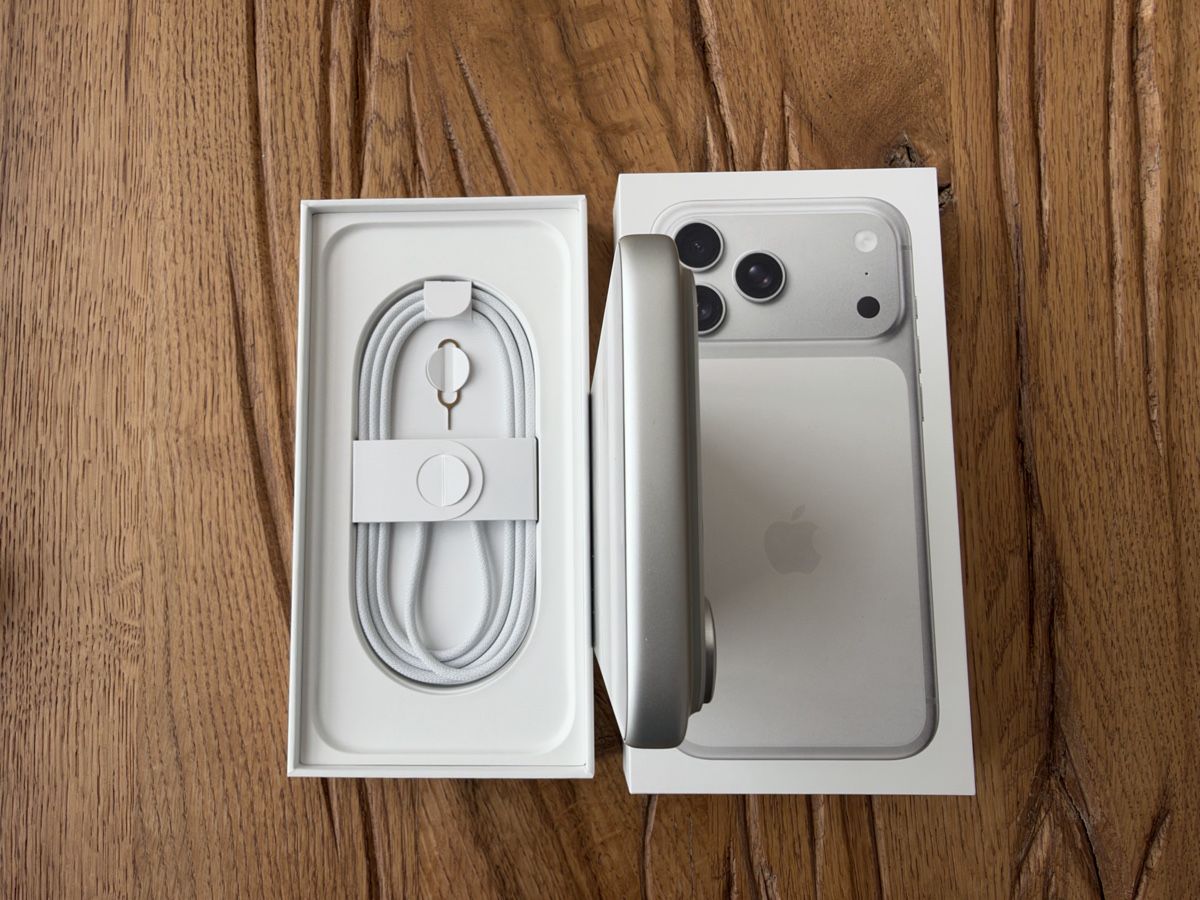 Apple Telefoni cellulari / Smartphones: Apple iPhone 17 Pro Max 256 GB Silver ab 1.- – Nuovo (secondo la descrizione) da Lyss venduto da timi008 6