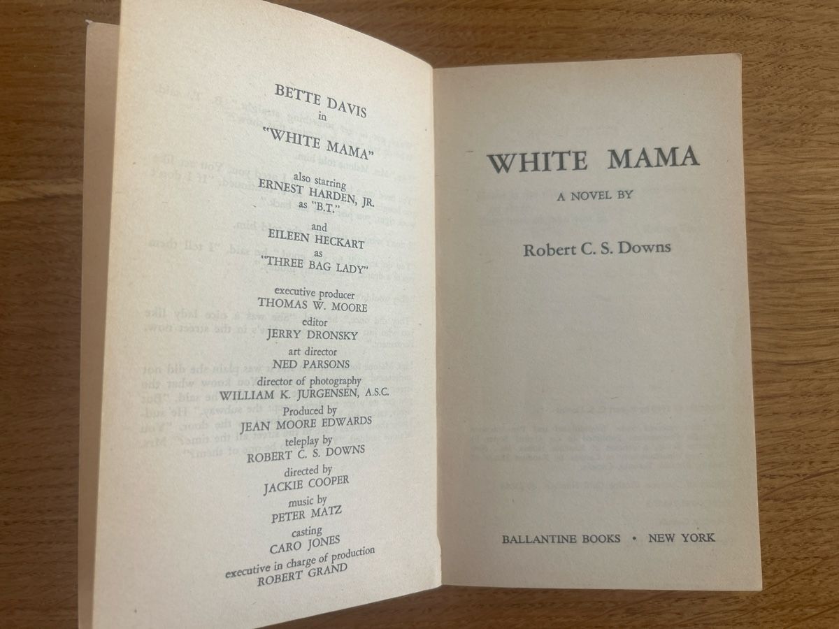 Libri: White Mama Roman Robert C. S. Downs 1980 – Usato da Wohlen AG venduto da Rstoeckli6 2