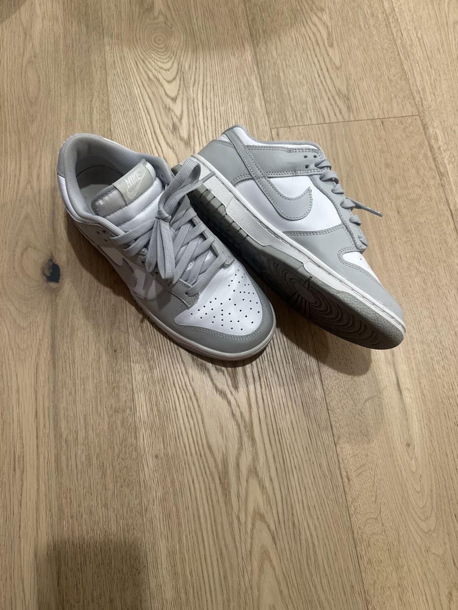 Nike Scarpe da uomo: Nike Dunk Low Gr. 40.5 Sneaker Schuhe weiss grau – Nuovo (secondo la descrizione) da Olten venduto da OlbaraAG 1