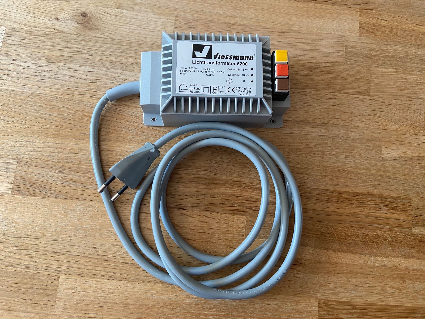 Viessmann Modellini di ferrovie: Viessmann Lichttransformer 5200 52 VA, 10V / 16V – Usato da Basel venduto da Relaphe