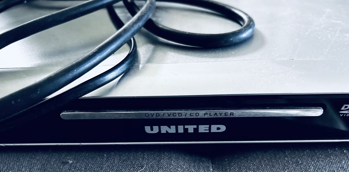 Lettore multimediale & Streamer: DVD, CD MP3 Player – Usato da Bülach venduto da Snip4u 3