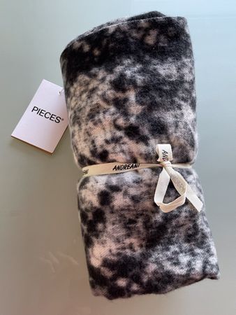 Écharpe XL Pièces, motif tendance - neuve