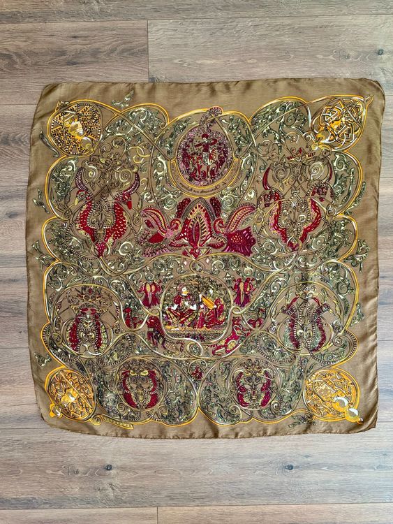 FOULARD EN SOIE OU POLYESTER Cliquez ici ! - Foulard en soie