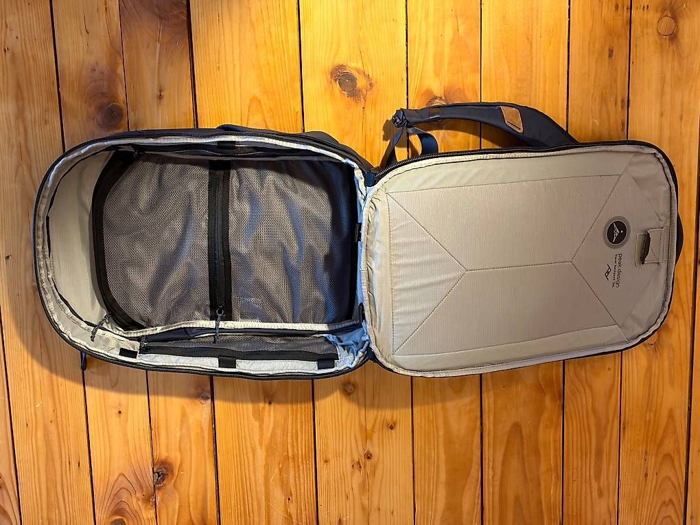 Peak Design Zaini: Peak Design Travel Backpack 30L - blau – Usato da Riehen venduto da Pkilly 2