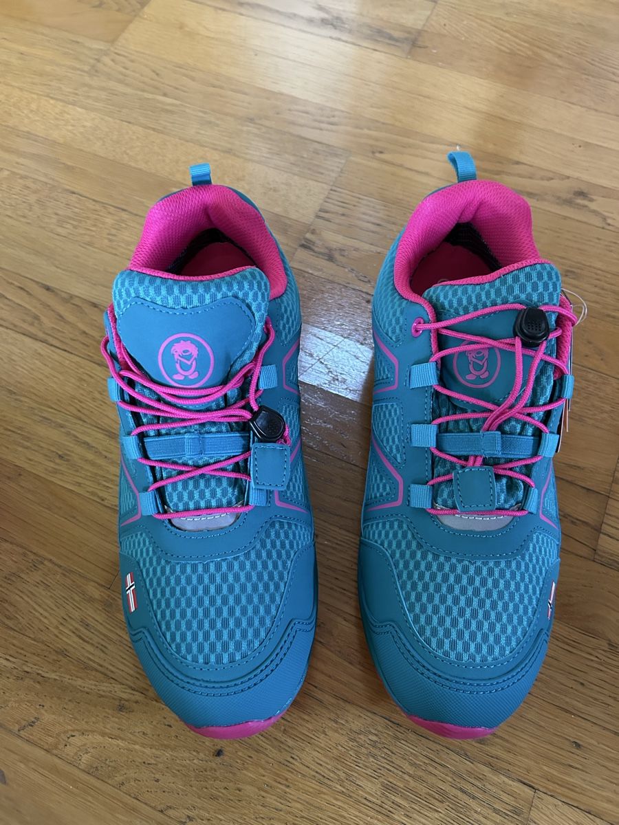 Scarpe per ragazze: Trollkids Wanderschuh Gr. 40 – Nuovo e nell'imballaggio originale da Goldiwil (Thun) venduto da chrigle24