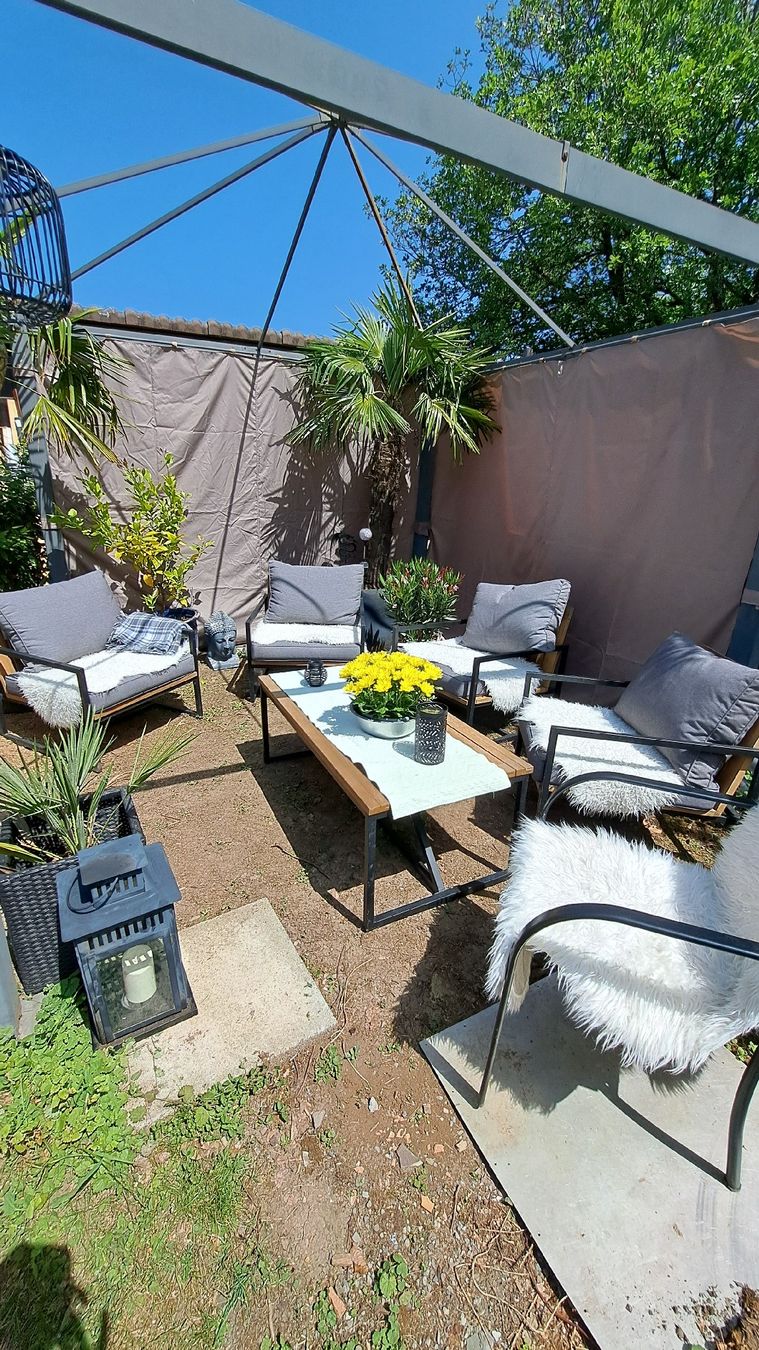 Fauteuils: Gartenlounge massiv – D'occasion à Preles par crazydream 3