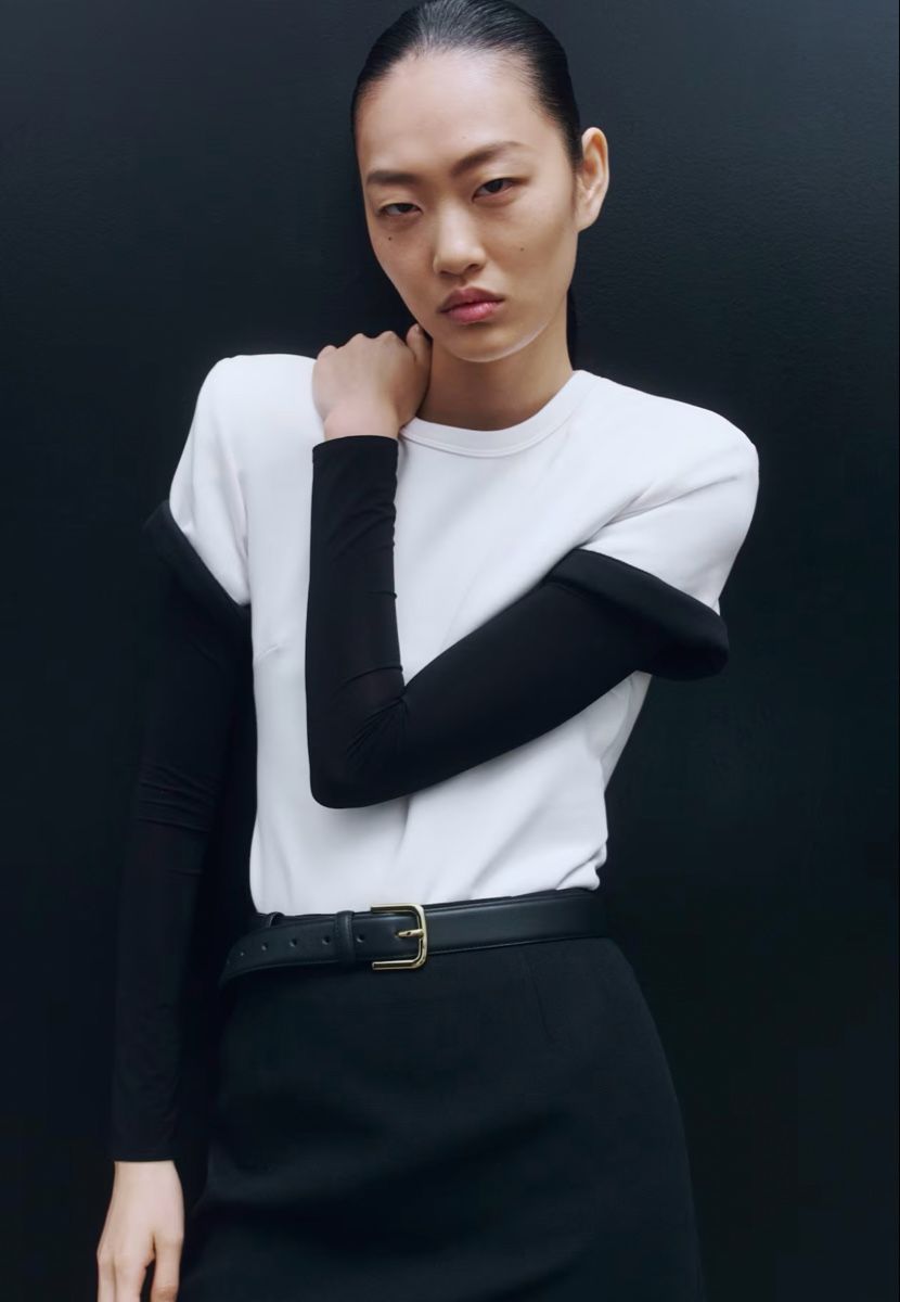 H&M Tops: Bodysuit white WARDROBE.NYC x H&M size M – D'occasion à Vesenaz par ale_wrt6 5