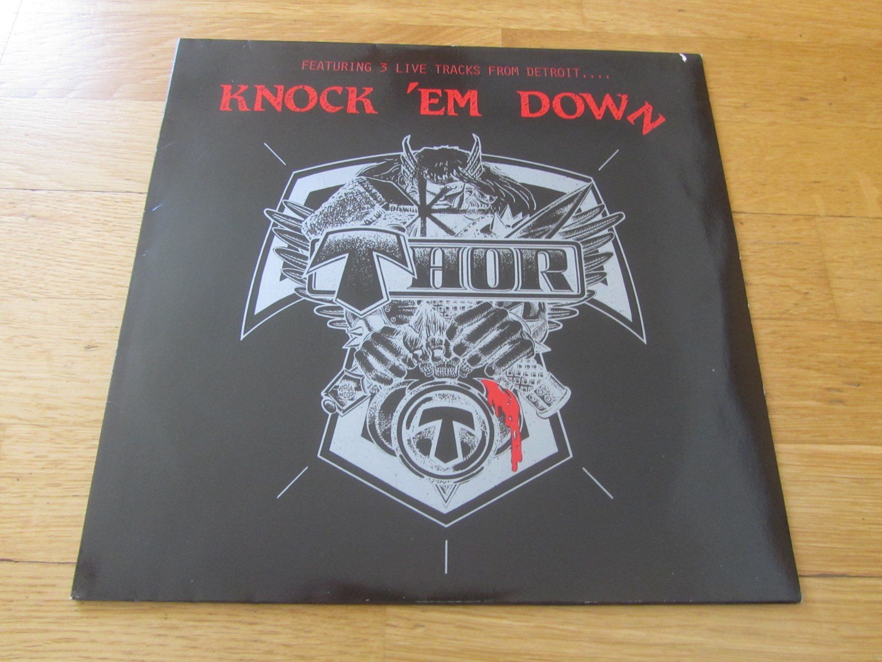 Dischi in vinile: THOR - Knock 'Em Down Maxi (Vinyl) – Usato da Seengen venduto da mikelele