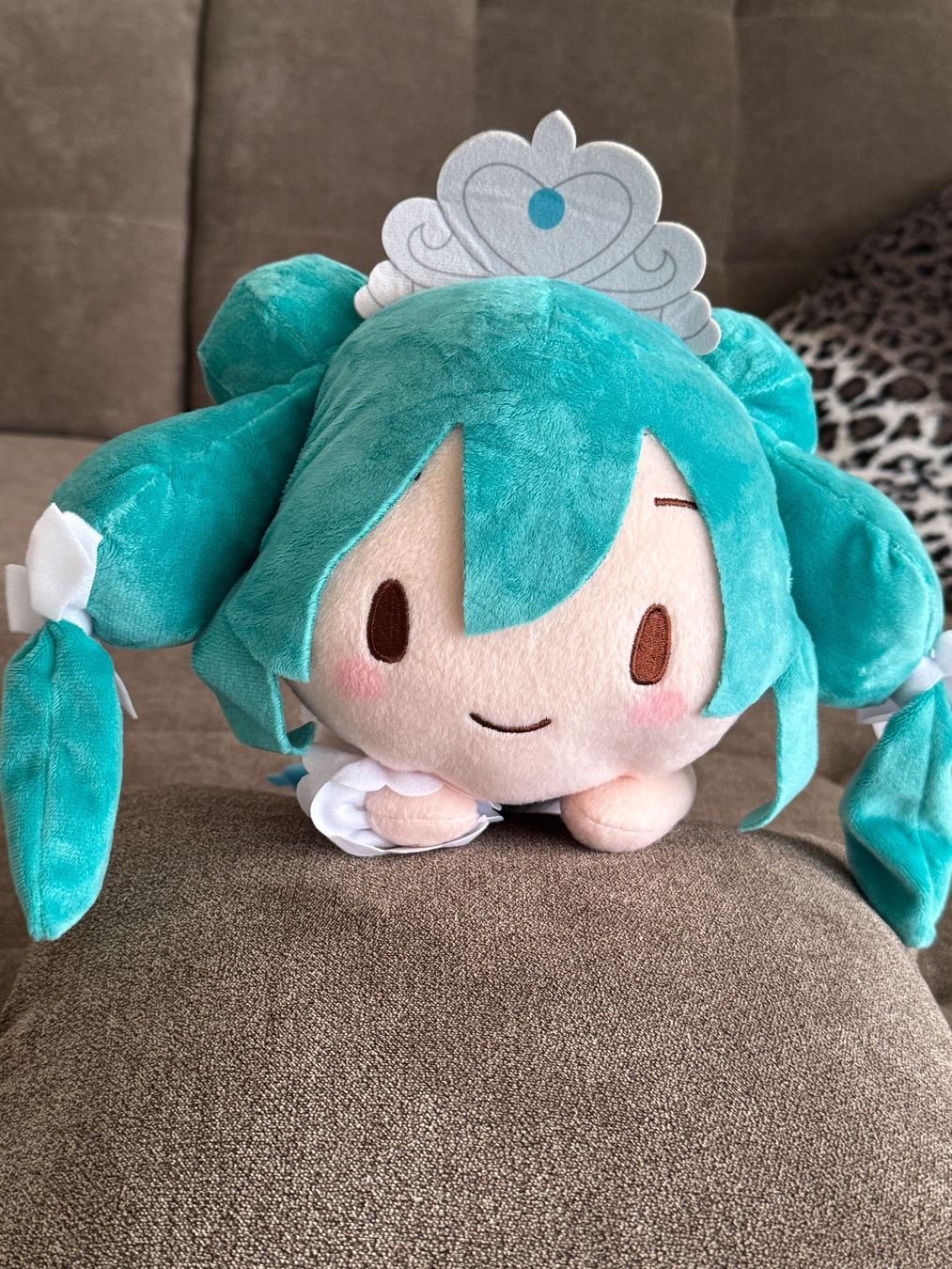 Statuette: Miku Hatsune Plüsch 37cm – Nuovo (secondo la descrizione) da Kloten venduto da min5