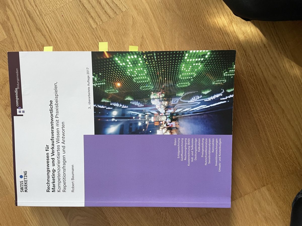 Libri: Verkaufsfachfrau-/mann Bücher – Usato da Schwerzenbach venduto da Vani_05 2