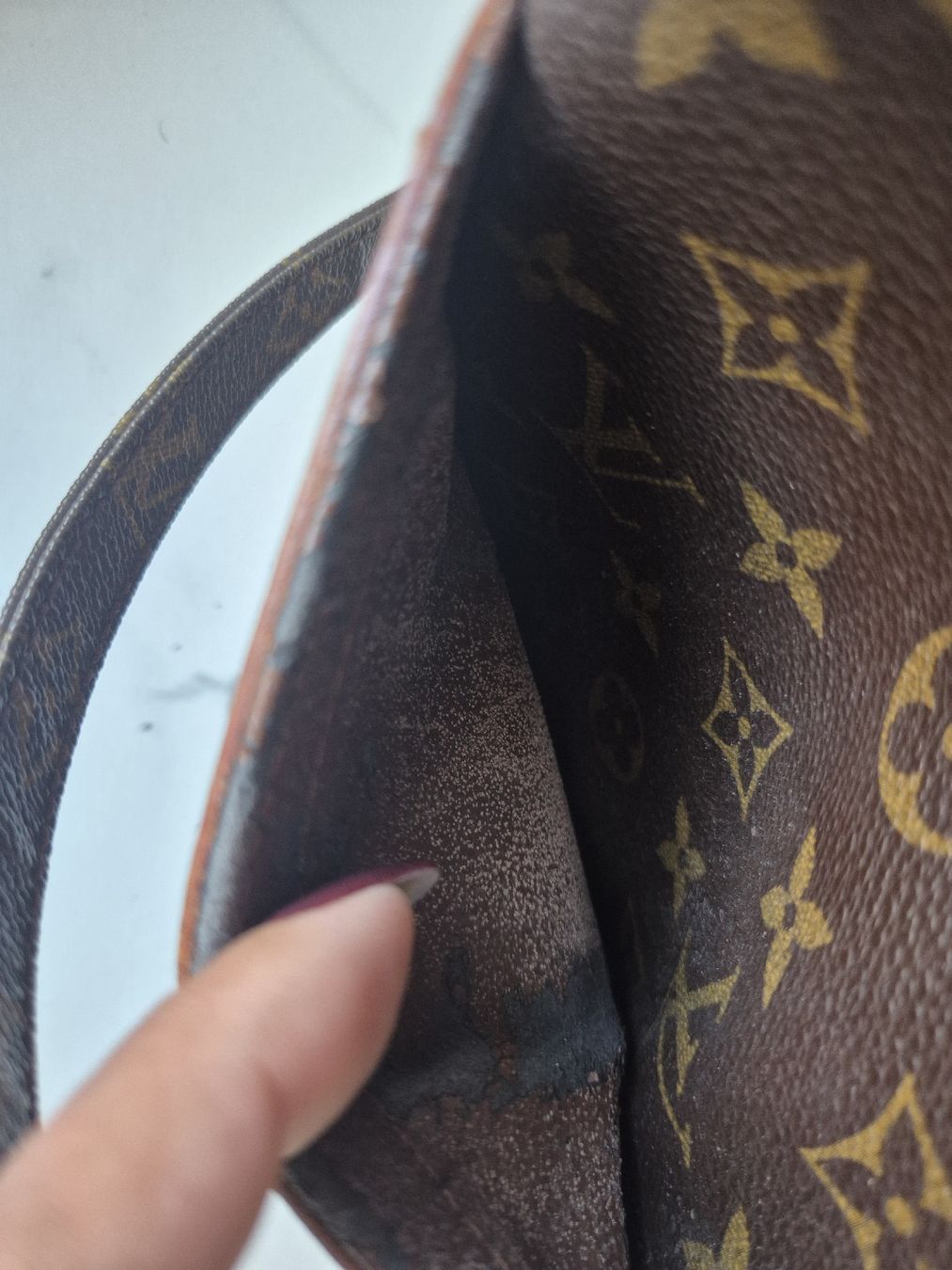 Louis Vuitton Sacs: Louis Vuitton Danube  – D'occasion à Weisslingen par Airgate 9