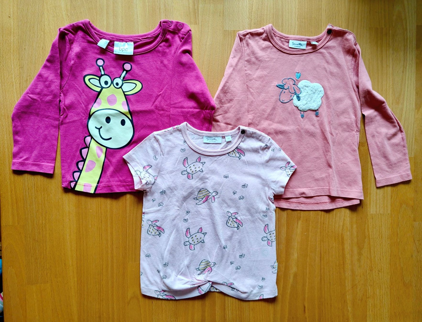 Camicette, T-shirt & Top: Shirts Gr. 86 – Usato da Thun venduto da rundumadumli