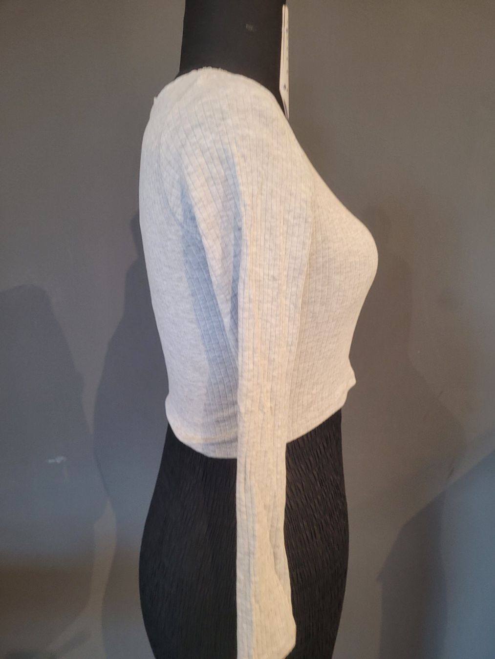 H&M Camicette, T-shirt & Top: H&M zwei Basic Longsleeves mit Spitze – Usato da Fahrni b. Thun venduto da zengis 6