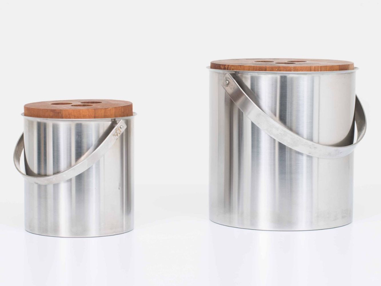 Stelton Altro: 2x Stelton Cylinda Eiskühler, Peter Holmblad / Arne Jacobsen – Usato da Zürich venduto da STUZH38