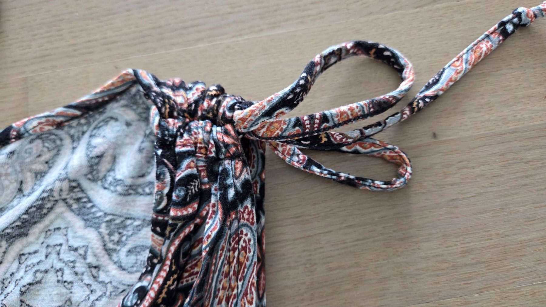 Lascana Vestiti: kurzes Strandkleid – Usato da Einsiedeln venduto da kiphrajaya 3