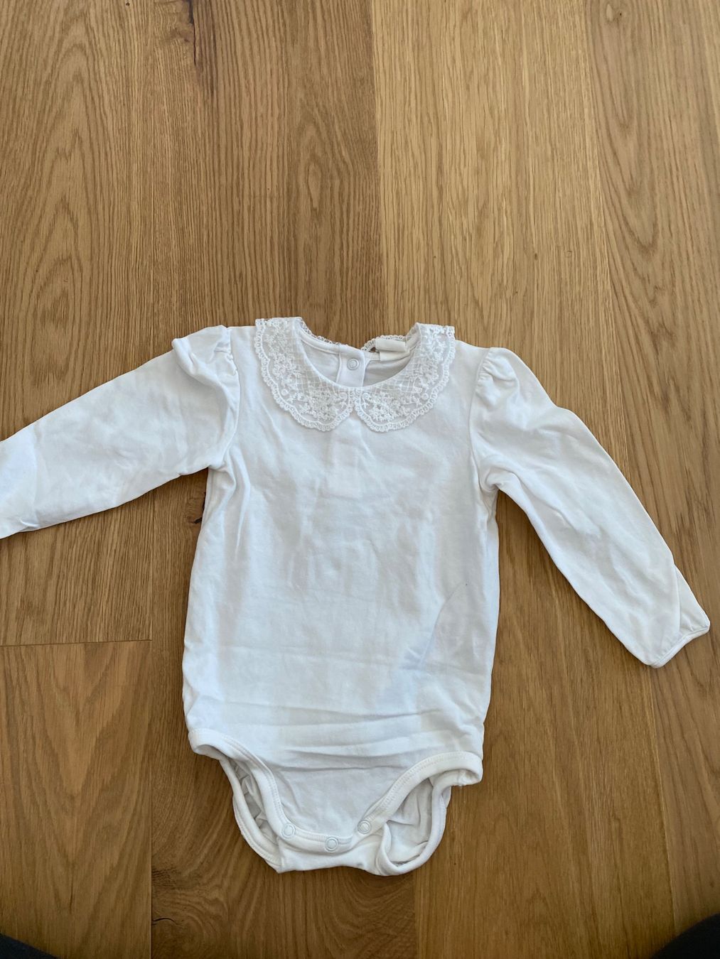 H&M Biancheria intima: Eleganter Body mit Kragen Spitze 80 – Usato da Einsiedeln venduto da PaedeK84