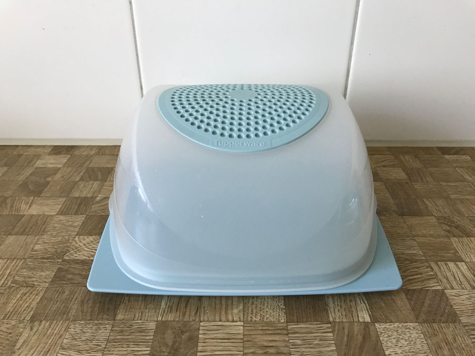 Tupperware Contenitori & Simili: Tupperware CheeSmart – Usato da Birmensdorf ZH venduto da Hilhan