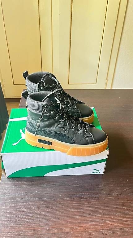 Puma Scarpe da donna: Baskets montantes Puma, pointure 39. – Usato da le locle venduto da caryl
