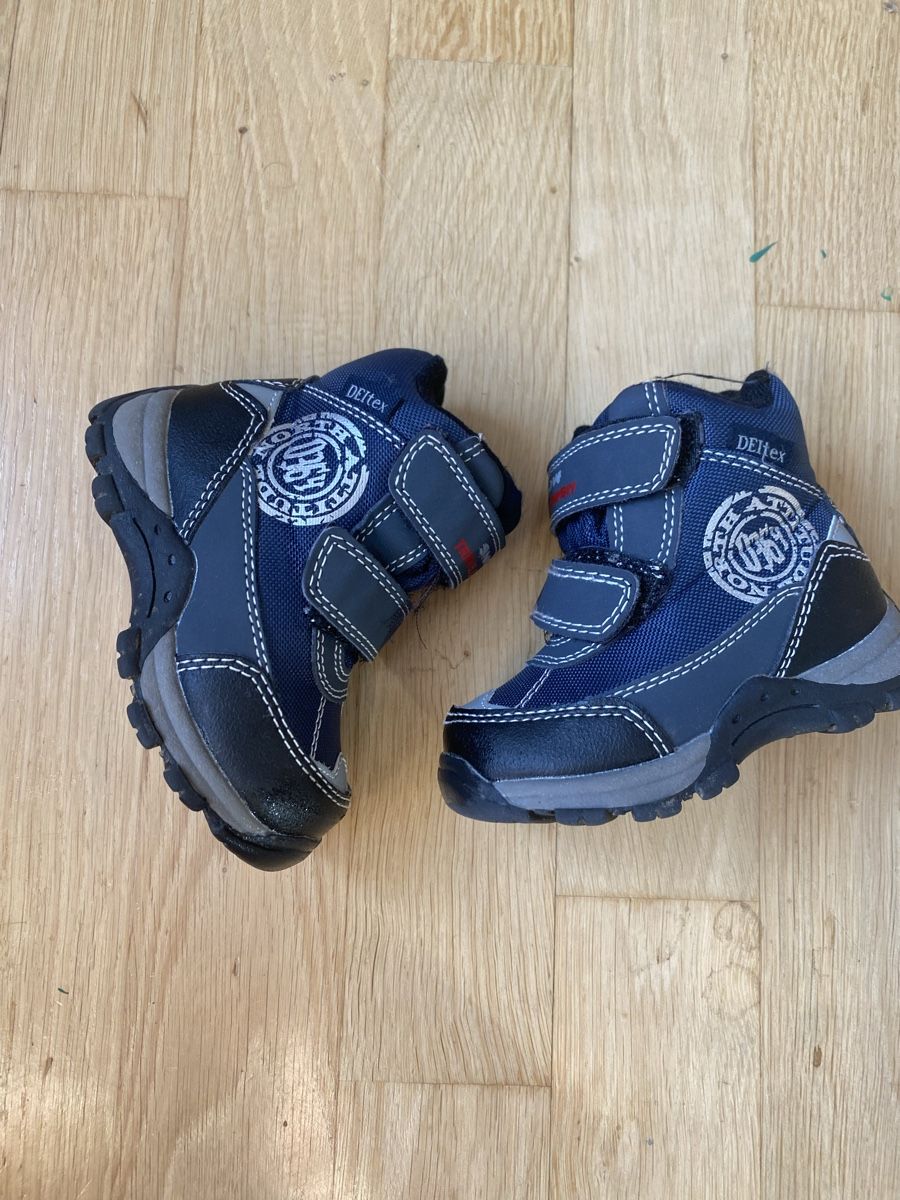 Scarpe per ragazzi: Winterschuhe Cortina 20 – Usato da Zürich venduto da Mariaov 1