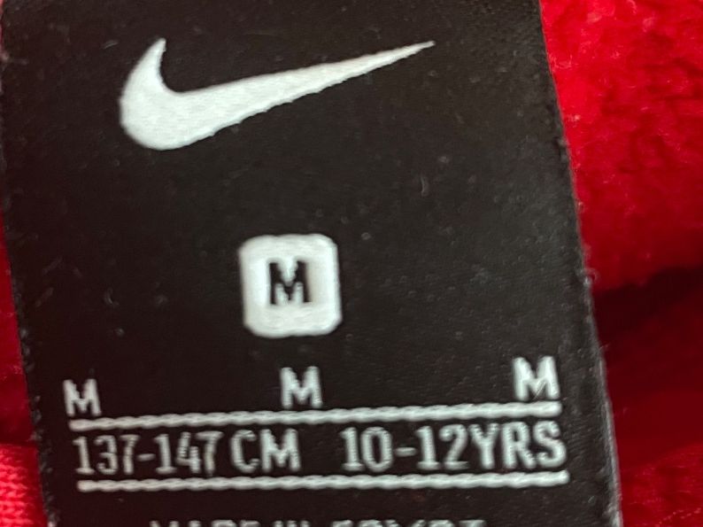 Nike Lotti di vestiti: Kapuzenpullover Adidas und Nike Set – Usato da Felben-Wellhausen venduto da begean 4