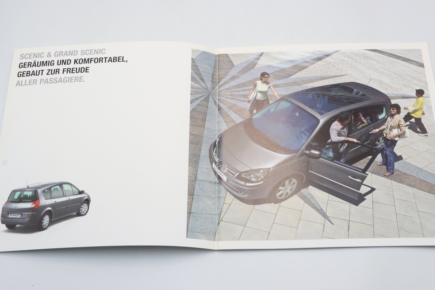 Renault Documenti: Renault Scenic 2008 Prospekt – Usato da Bühl b.Aarberg venduto da Collectorpassions 2