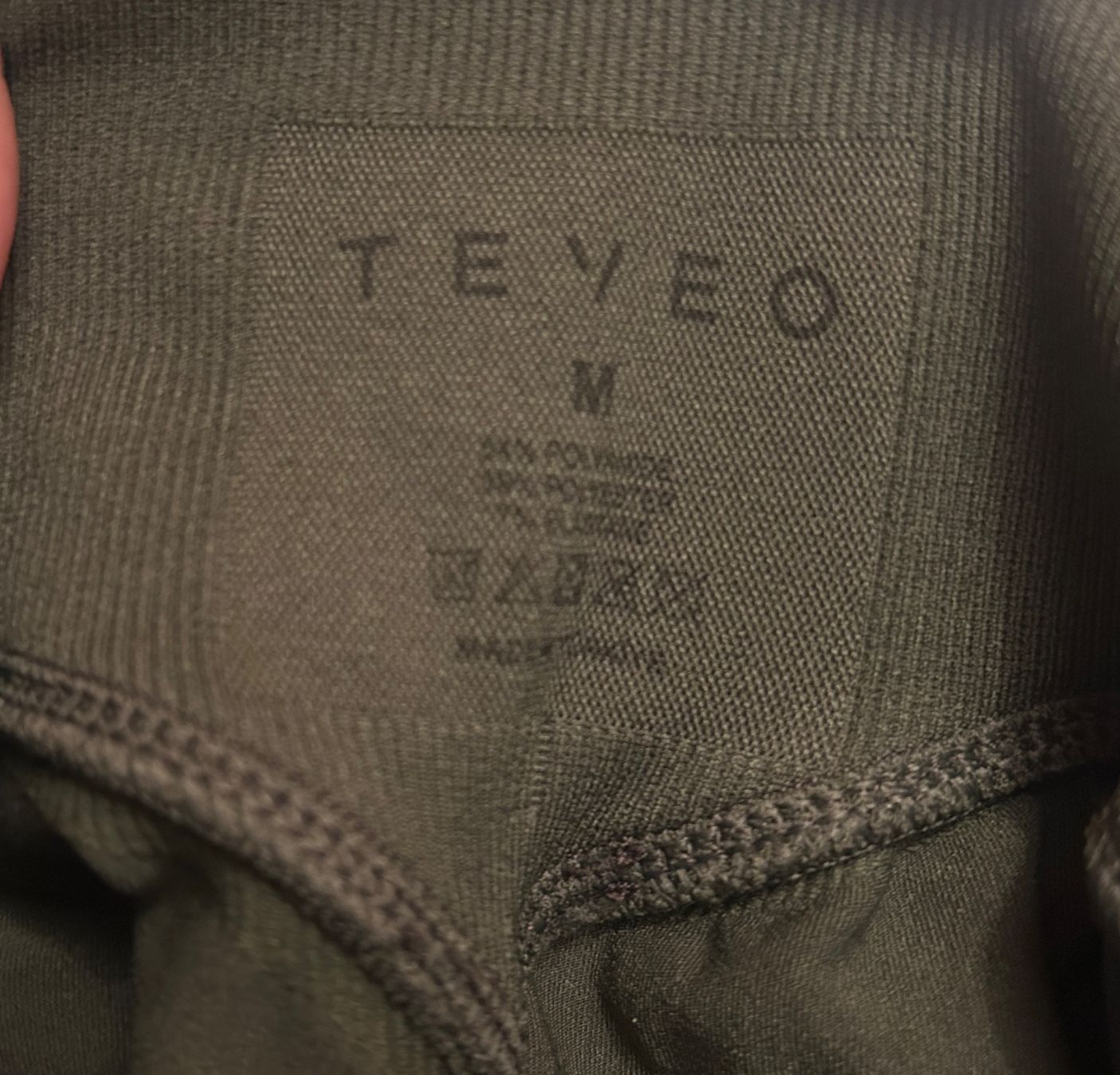 Teveo Leggings: TEVEO - statement scrunch shorts – Usato da Montlingen venduto da Cinja.l 4