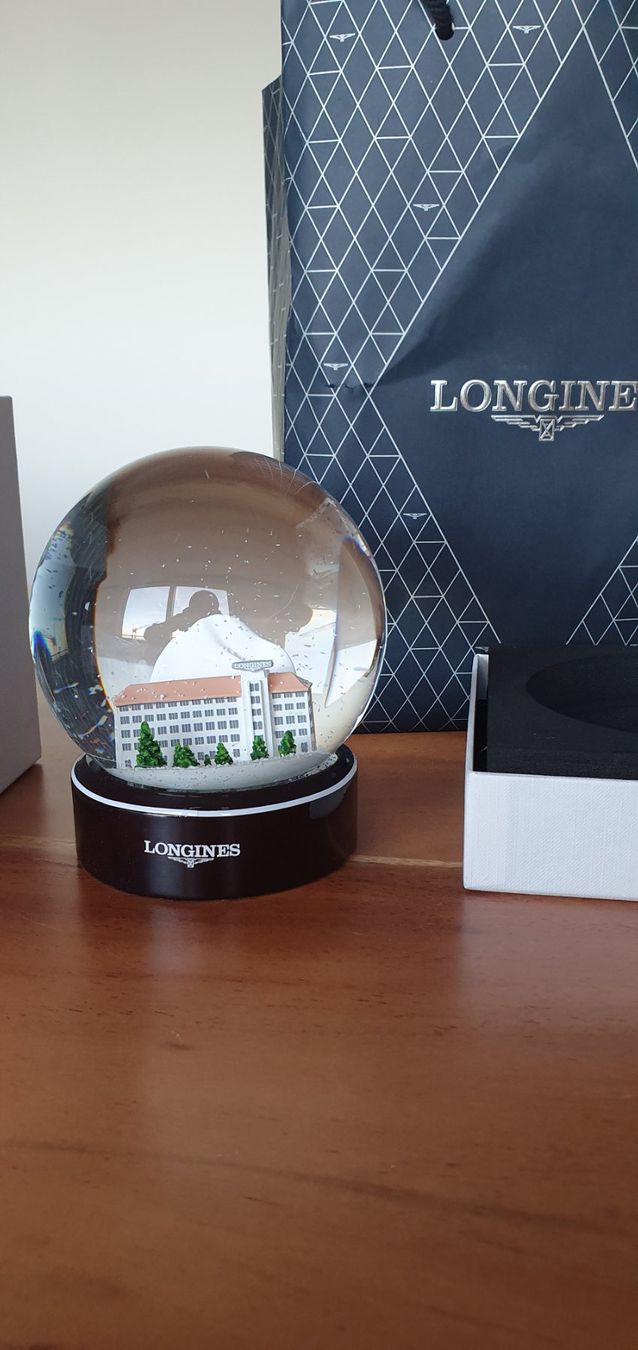 Longines Orologi: Longines Limited Edition Schneekugel einzigartig. Rabatt 10% – Nuovo e nell'imballaggio originale da Zürich venduto da Leica.C89 6