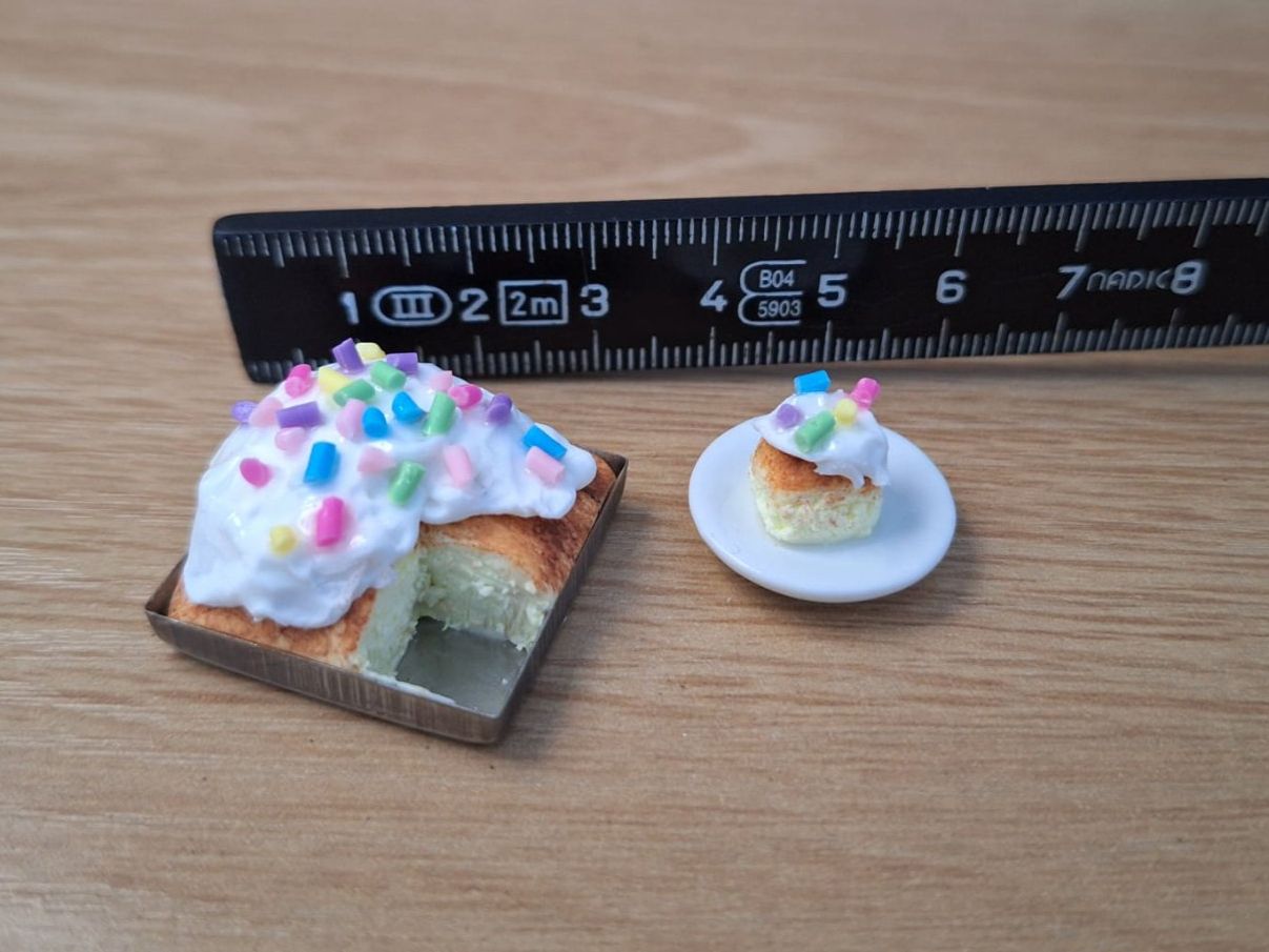 Case e mobili per bambole: Handmade Blechkuchen mit Streuseln – Nuovo (secondo la descrizione) da Zürich venduto da HandmadeTinyFood 1