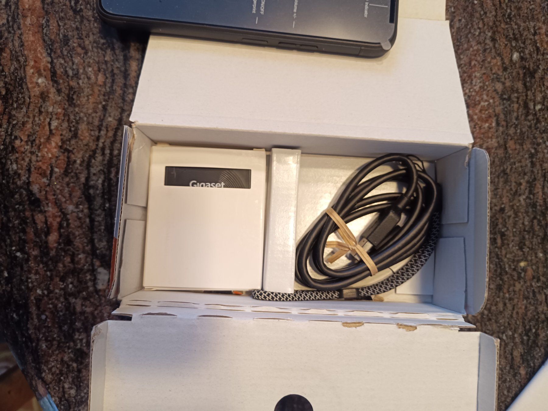 Gigaset Telefoni cellulari / Smartphones: Gigaset GX6 – Usato da Wettingen venduto da knez1 1