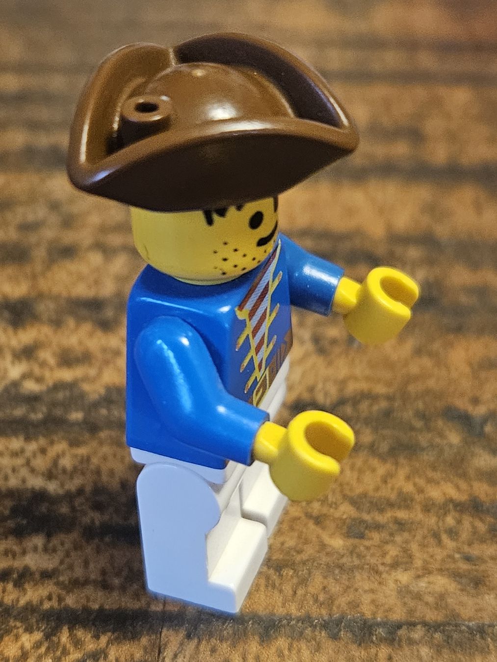 Lego Baukästen: lego figurine pirate pi009 Pirate Blue Jacket, – Gebraucht aus Confignon von Ecrofigs 3