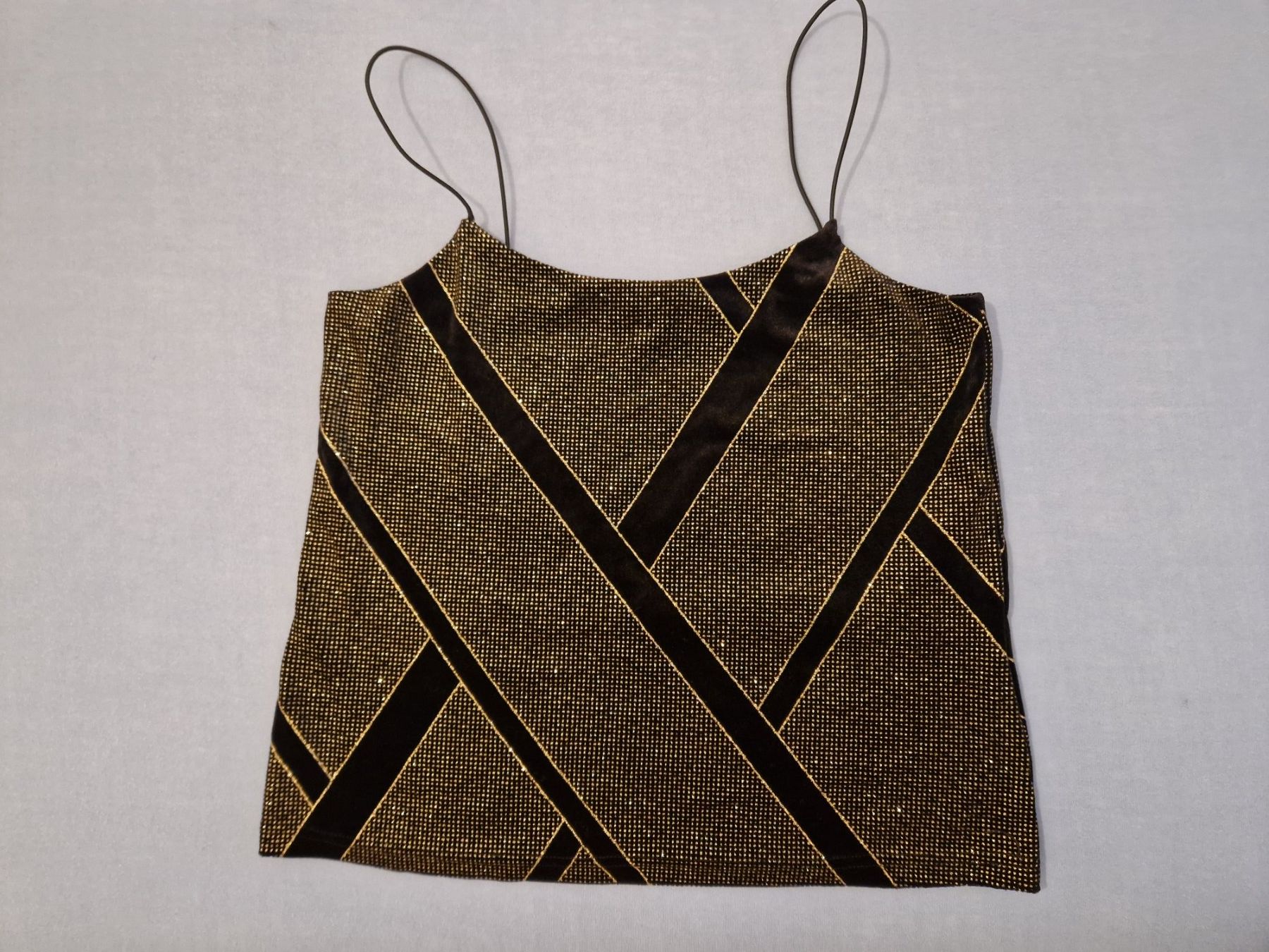 Tops: Glitzerndes TOP – Gebraucht aus Emmen von GrabandGo