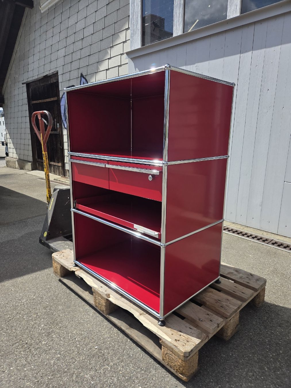 Scaffali: USM Haller Regal in Rot – Usato da Enggistein venduto da Lehmannnn 1