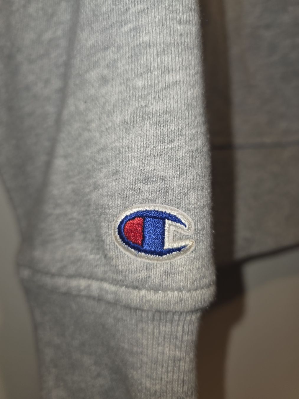 Champion Pulls & Sweat-shirts: Pull / Sweat Champion gris – Taille S – Très bon état – D'occasion à Renens VD par jose26 4