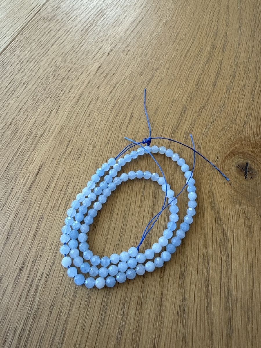 Catenine: 4mm facettierte Aquamarinperlen- neu – Nuovo (secondo la descrizione) da Sonnental venduto da sop_9scm