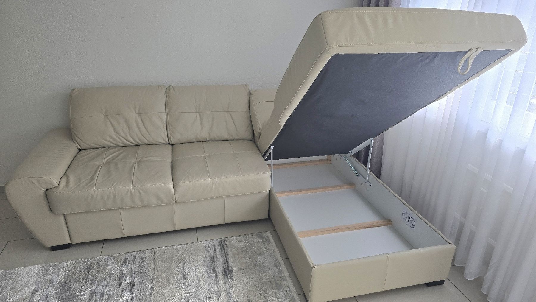 Sofas: Ecksofa mit schlaffunktion 240x170 – Gebraucht aus Stans von mil_2rcf 1