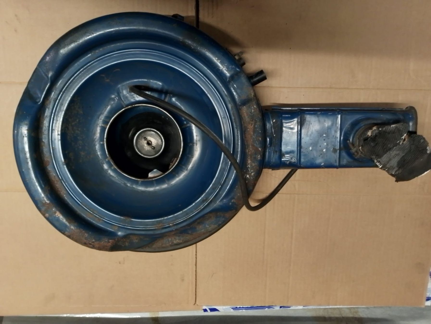 Ford Alle Autoersatzteile: Luftfiltergehäuse Luftfilter Ford 400-2V – Gebraucht aus Niedergösgen von usc_9sk7 4