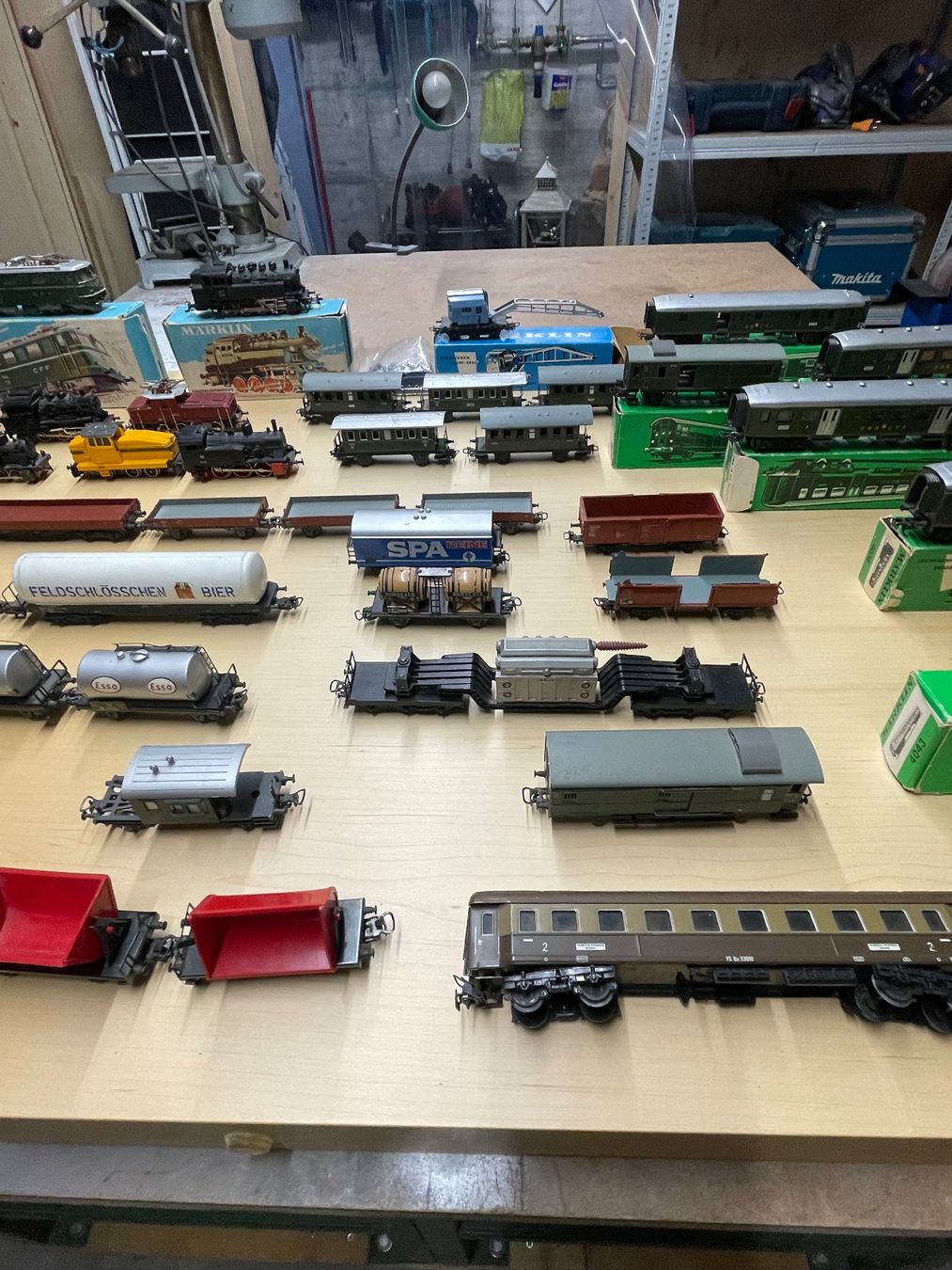 Märklin Modellini di ferrovie: Modelleisenbahn Märklin H0 – Usato da Studen BE venduto da Hemi6.4 1